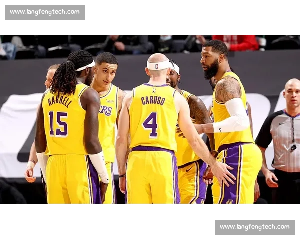 NBA总决赛湖人对阵热火比分揭晓紫金军团胜负全解析走势解读与关键时刻回顾